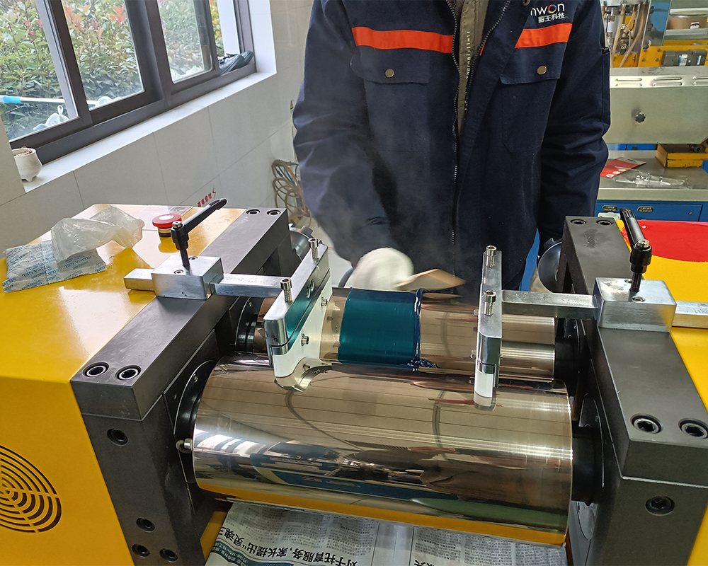 開煉機在PVC行業中的應用