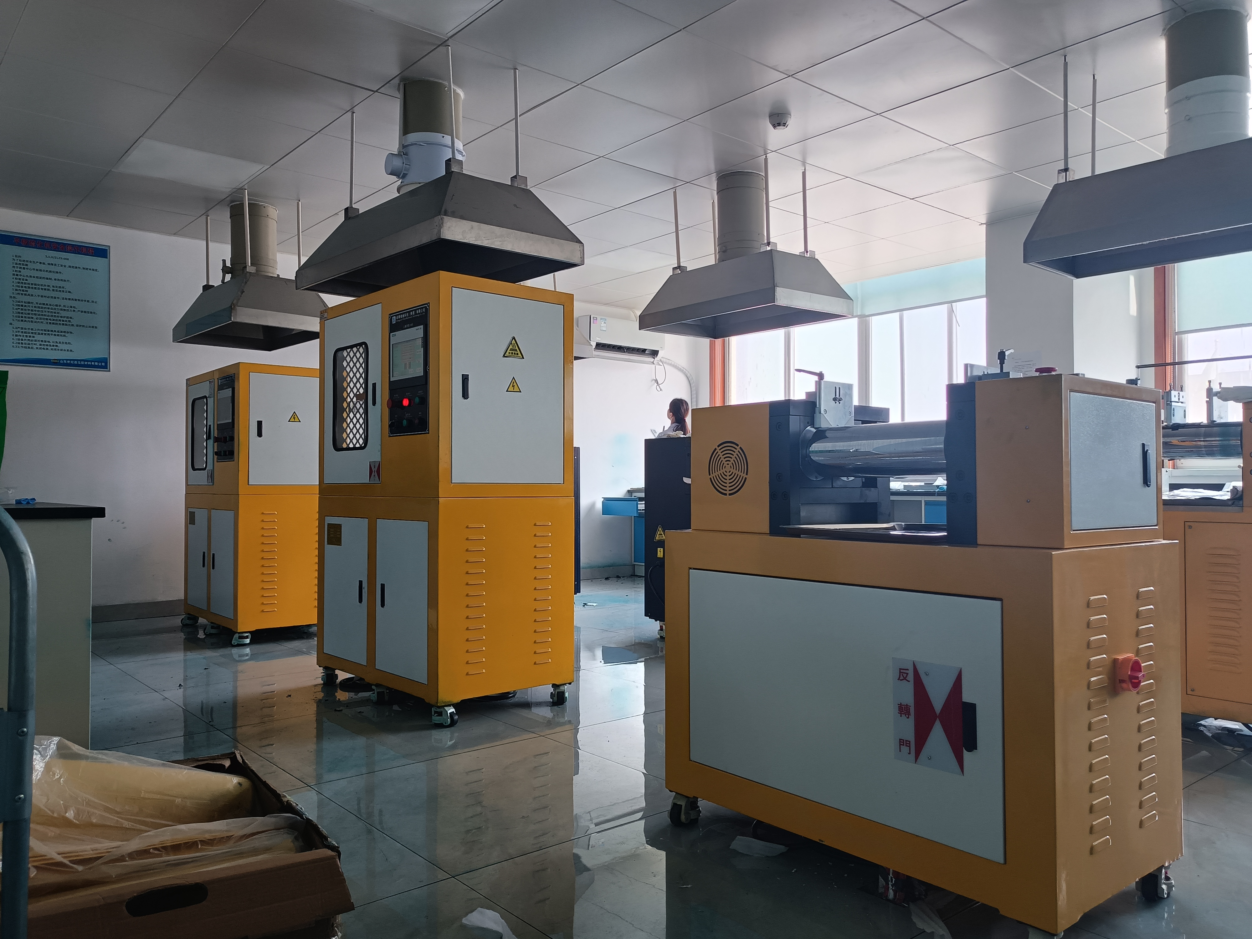 雙輥開煉機(jī)的應(yīng)用范圍